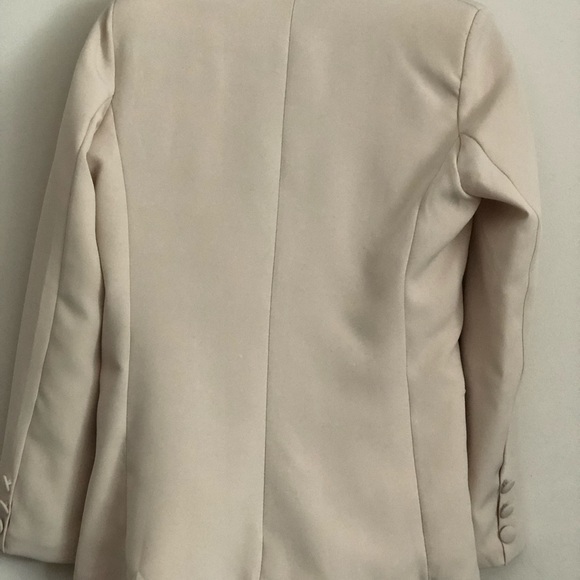 NWT Pretty Little Thing blush nude double blazer-size small - Picture 4 of 16